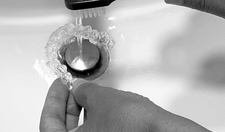 limpiar-ortodoncia-invisible